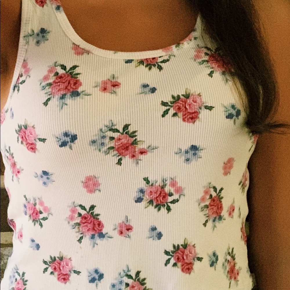 Forever 21 Medium floral crop top